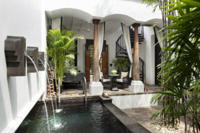 PoolVilla_Courtyard1